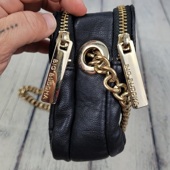 BIG BUDDHA | faux leather woven stitch design convertible gold chain strap purse - Picture 3 of 14